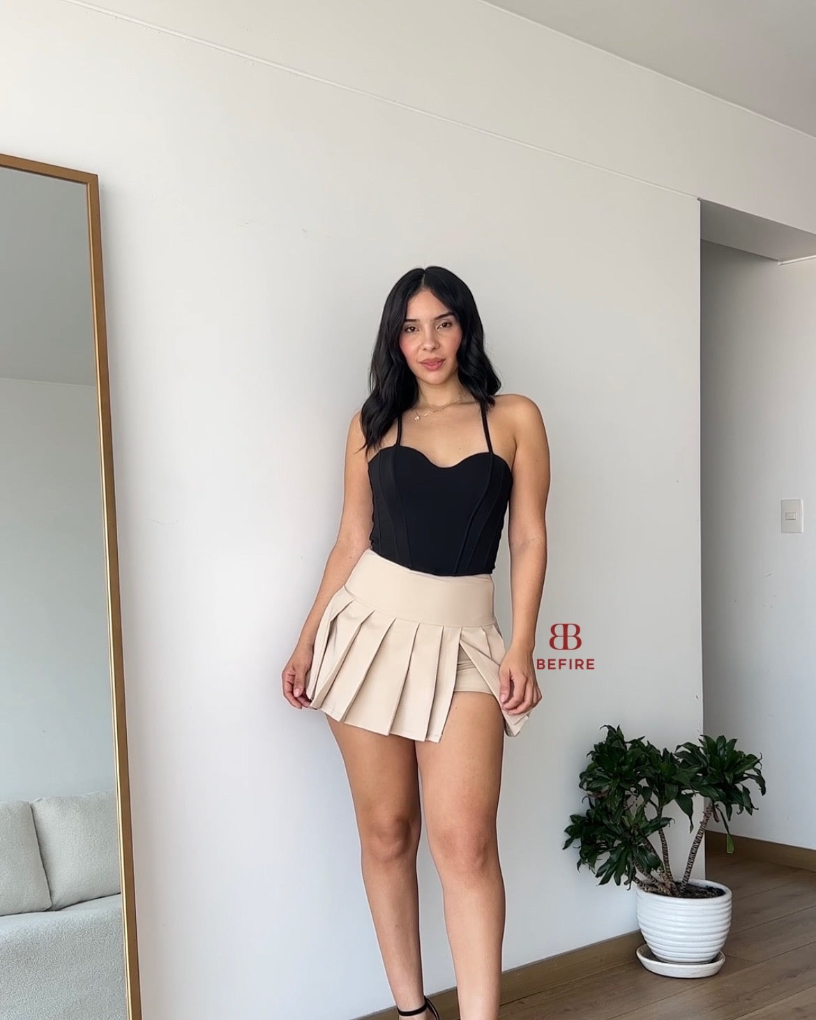 Faldashort Plisada Mia