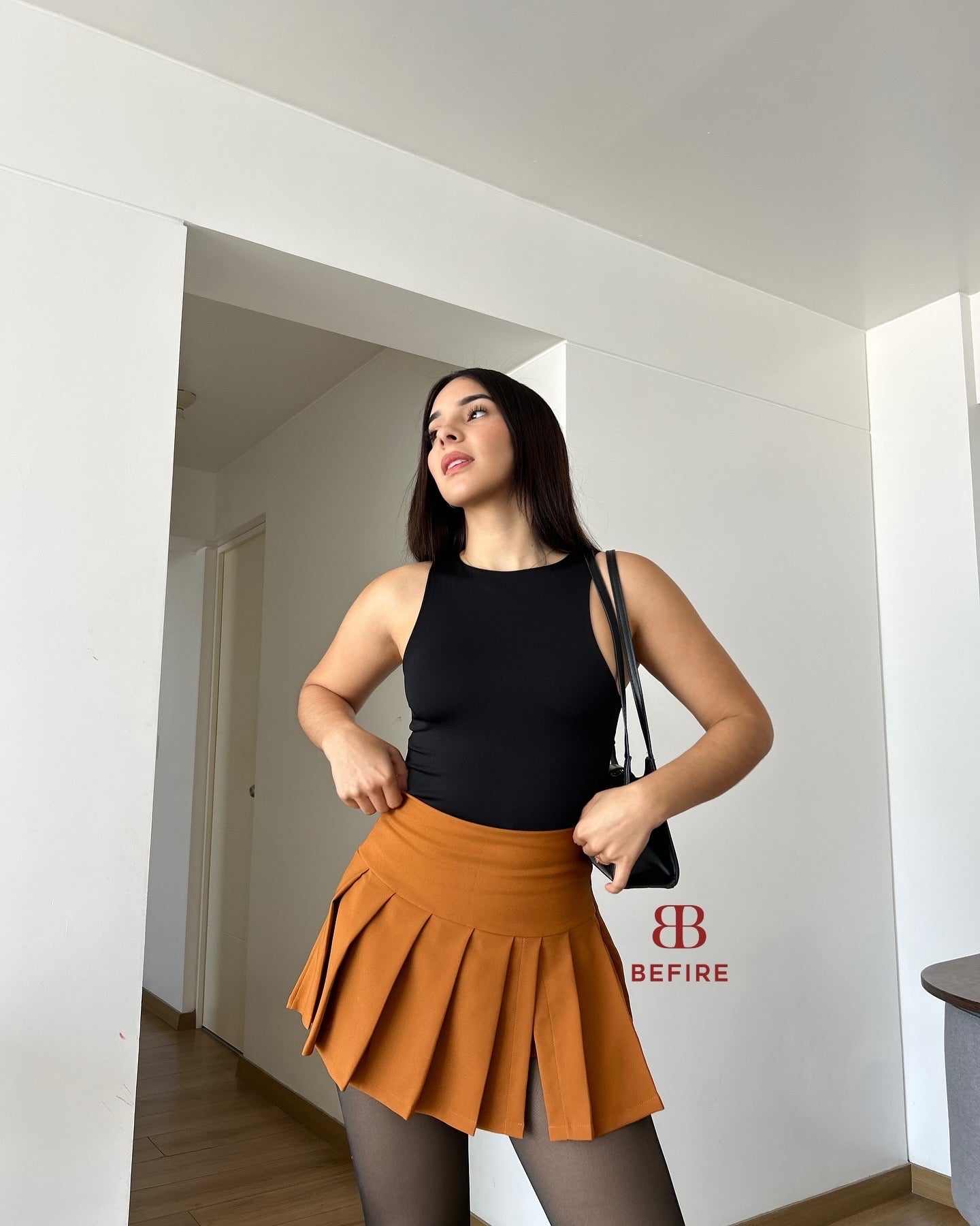 Faldashort Plisada Mia