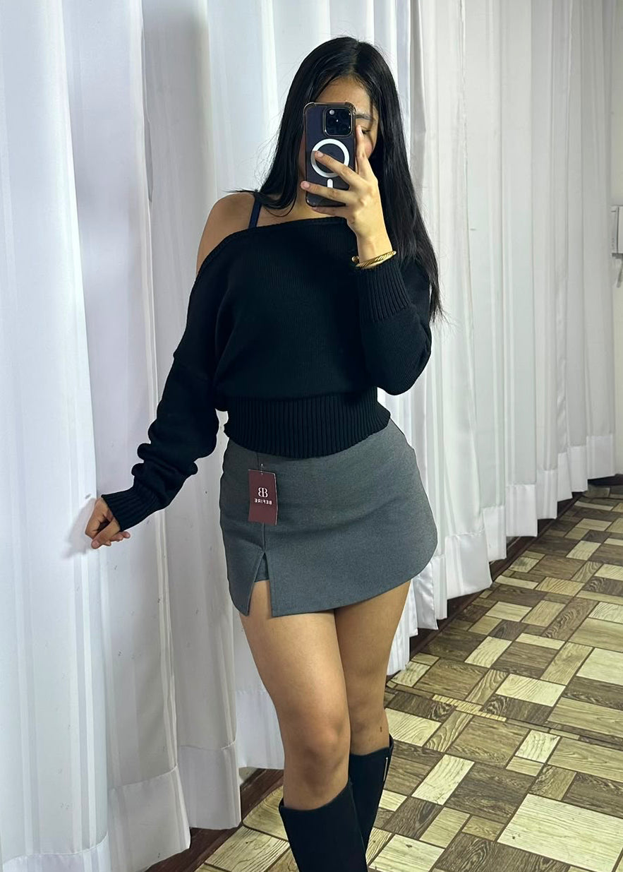 Outfit completo: Chompa Maria + Falda Vivian