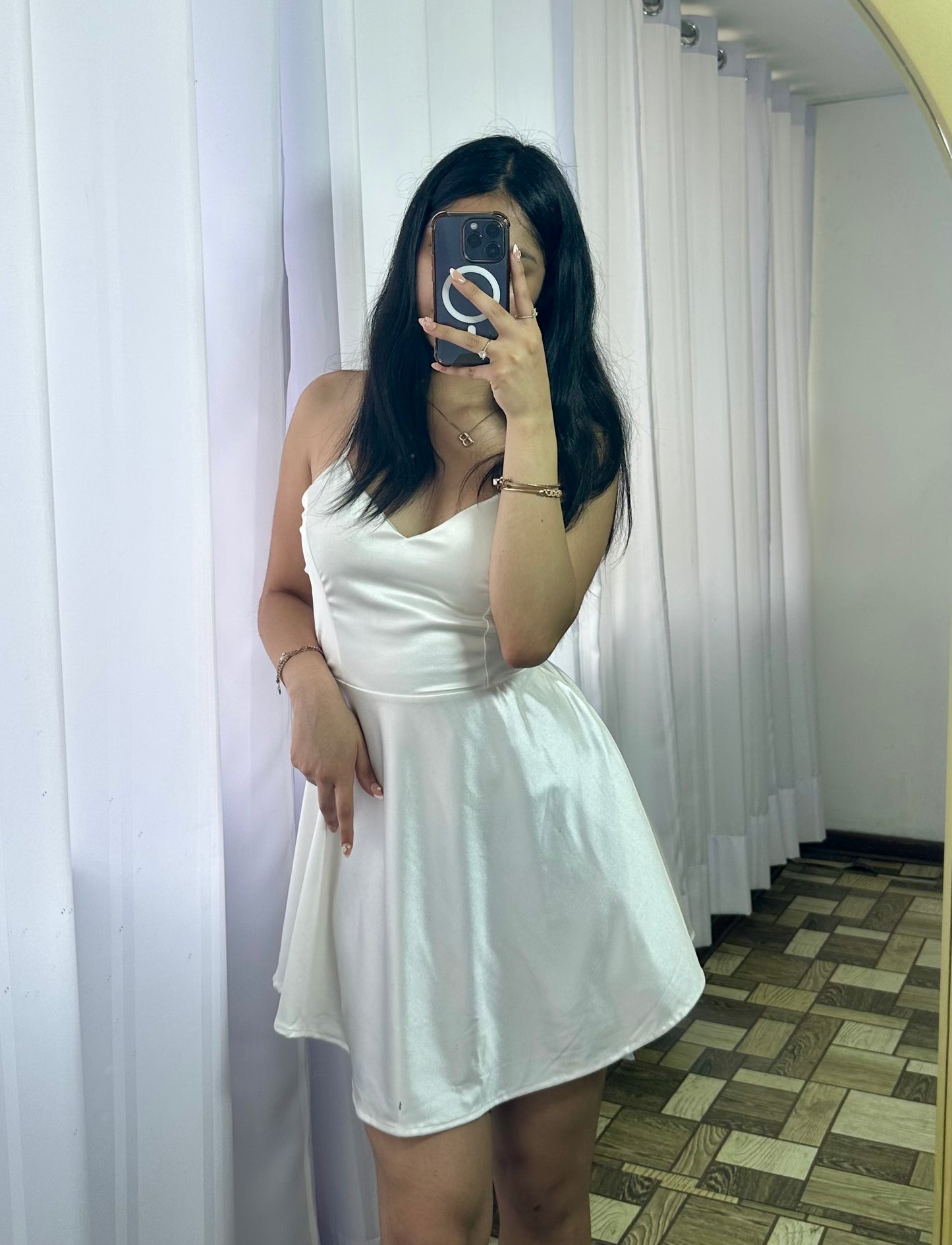 Vestido Petite Satin