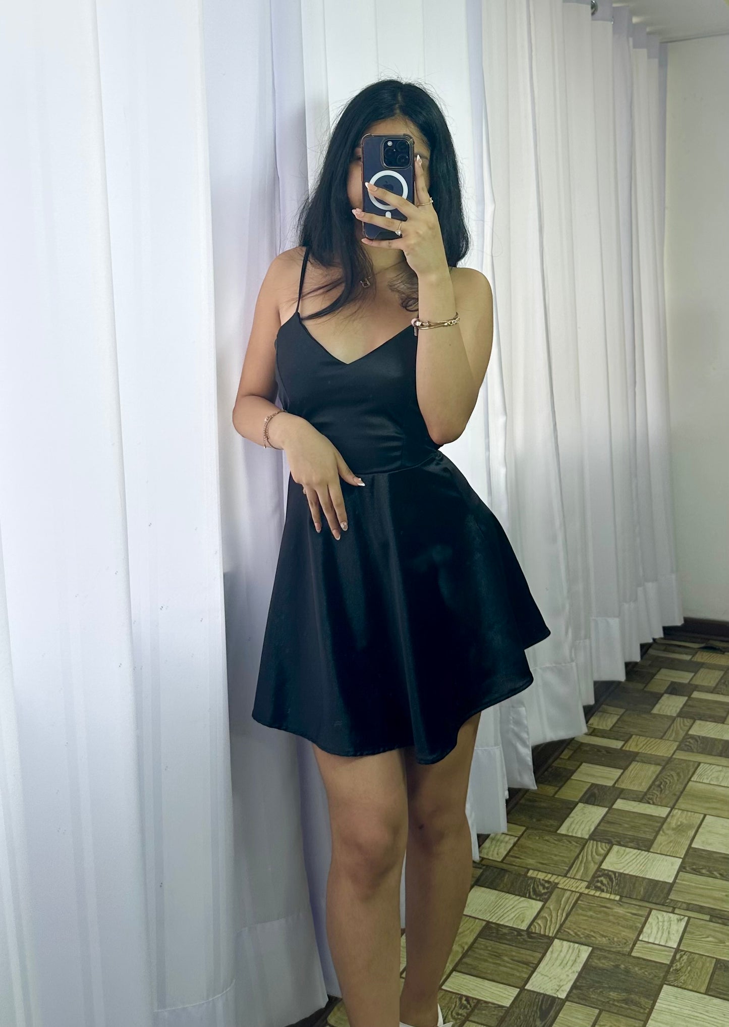 Vestido Petite Satin
