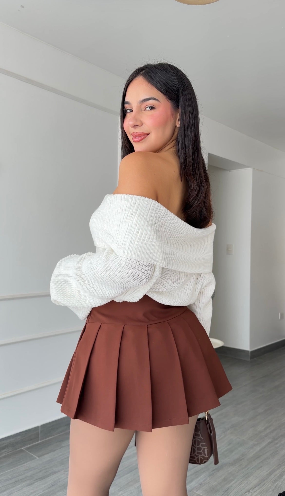 Chompa Off shoulder Naty