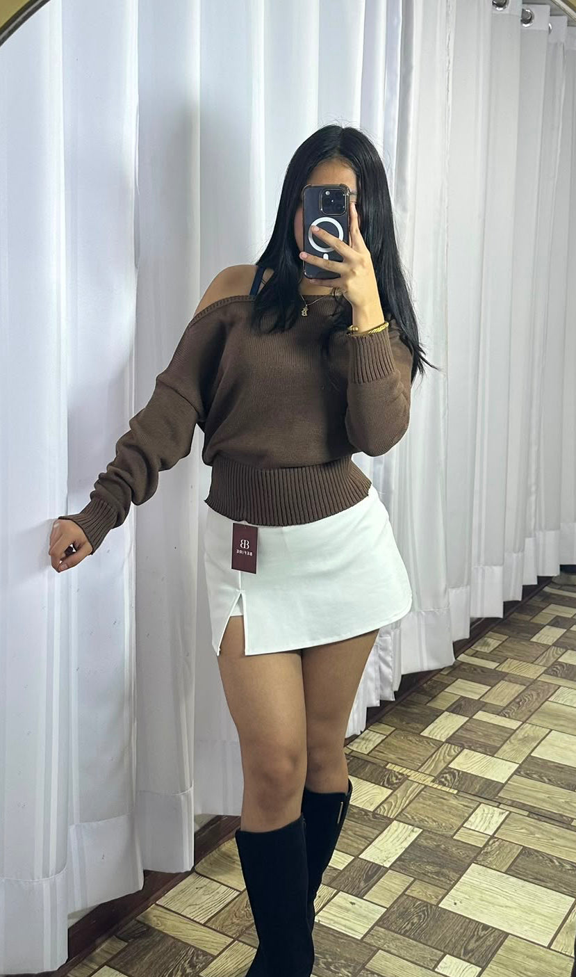 Outfit completo: Chompa Maria + Falda Vivian